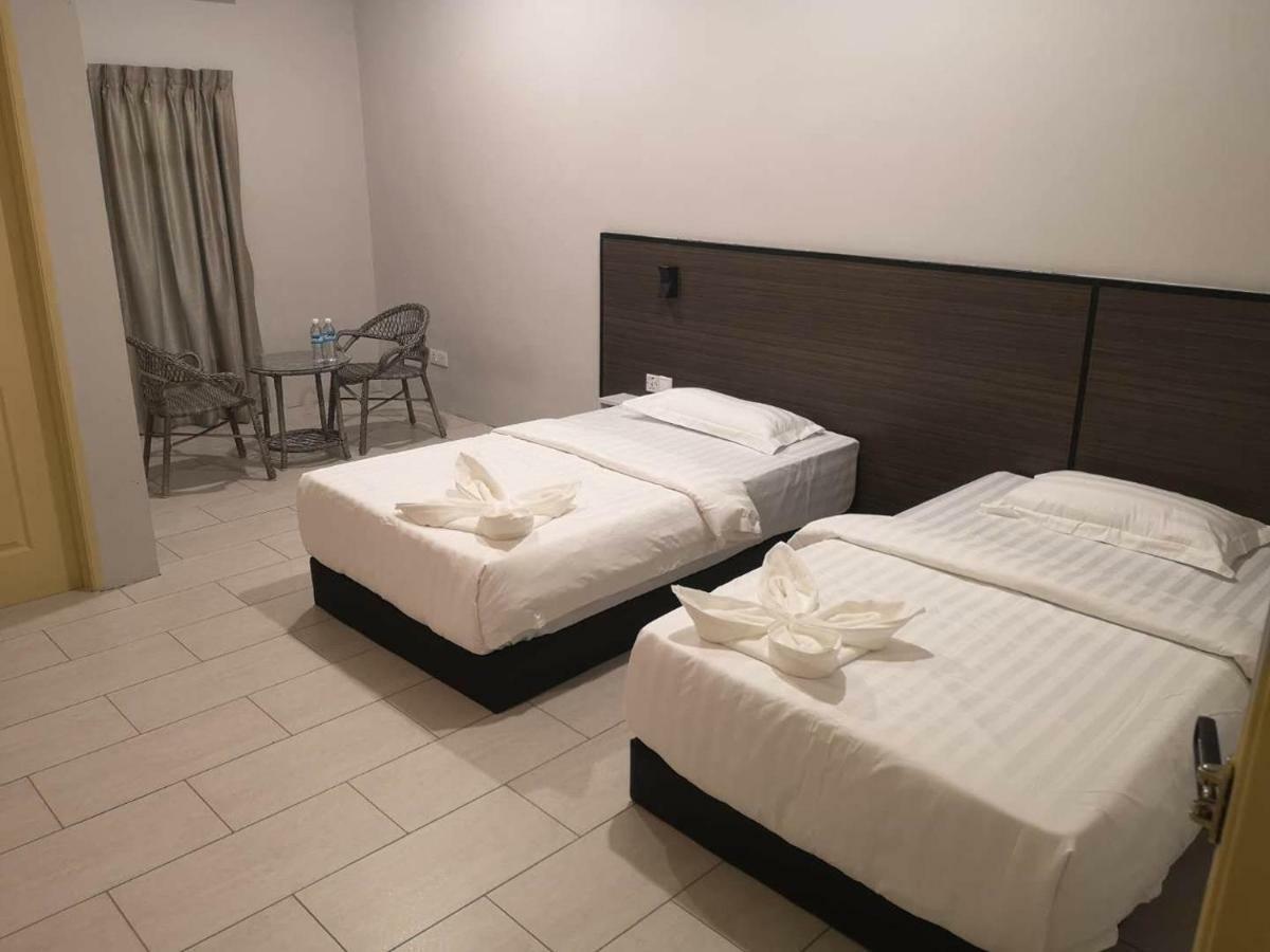 Luna Guesthouse 露娜旅馆 Semporna Bagian luar foto