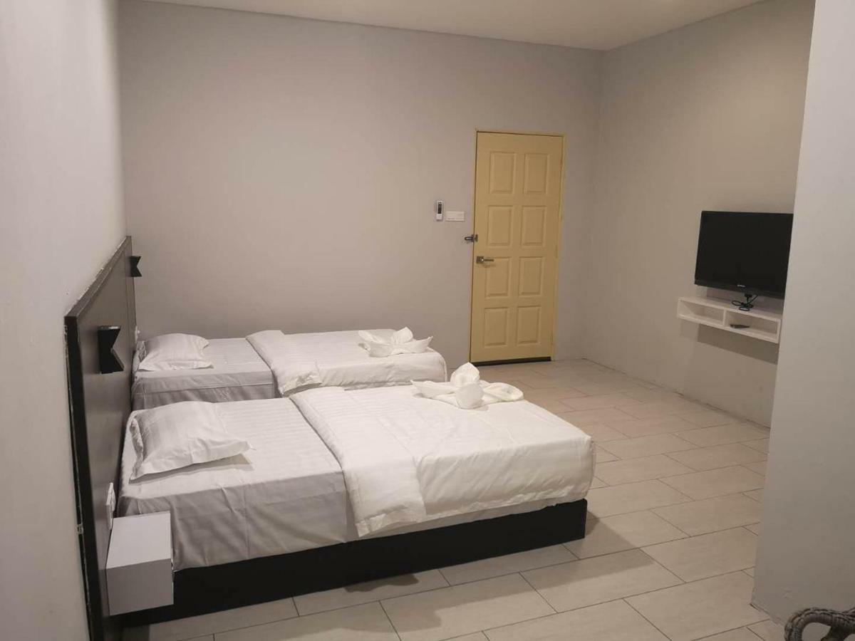 Luna Guesthouse 露娜旅馆 Semporna Bagian luar foto