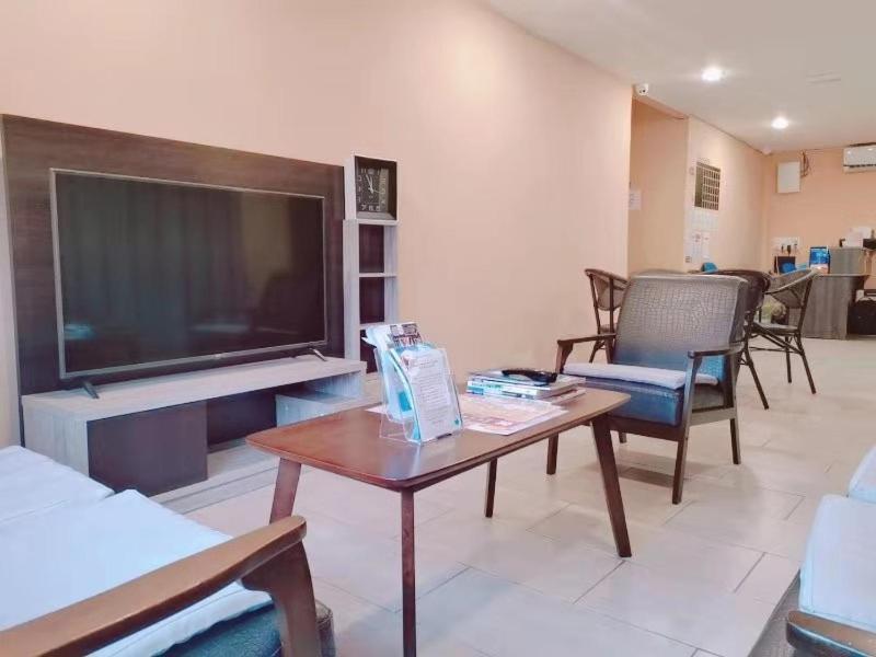 Luna Guesthouse 露娜旅馆 Semporna Bagian luar foto